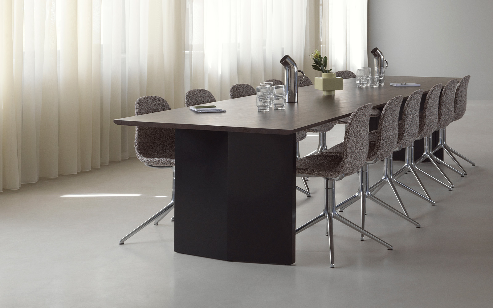 Panel table Normann Copenhagen
